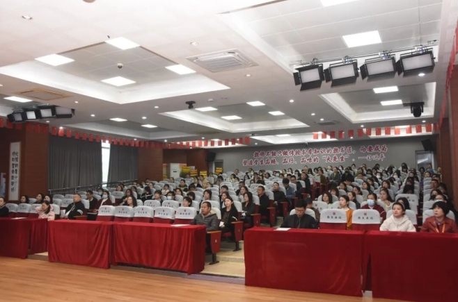 冬日暖阳 书香满园丨晋江市实验小学2025年秋四年级家长开放日活动纪实