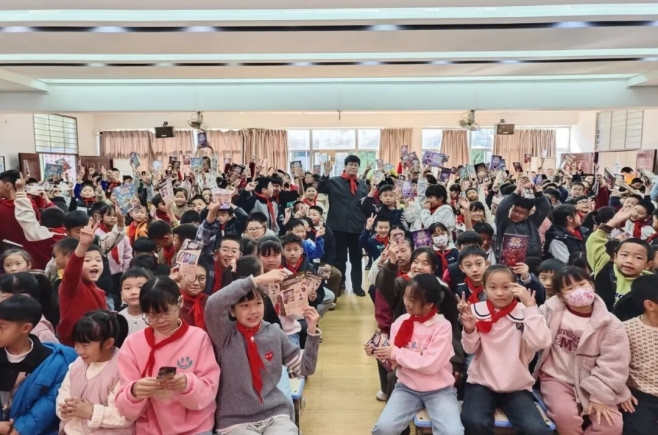 晋江市新华书店十二月活动回顾丨“仓鼠科学思维课”人工智能主题讲座活动——永和镇玉溪小学