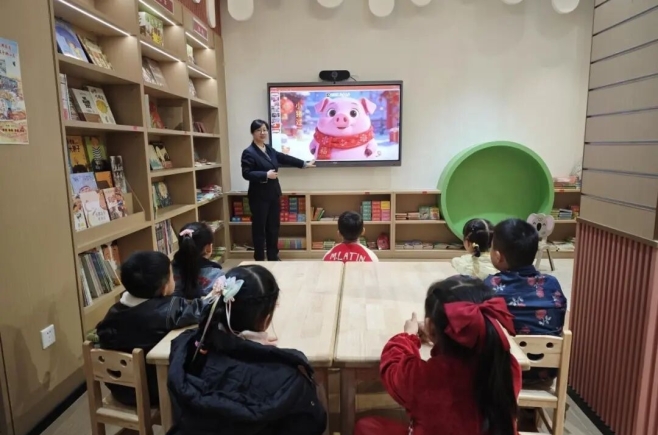 晋江市新华书店一月活动回顾丨安海书城元旦绘本暨马年挂饰研学活动