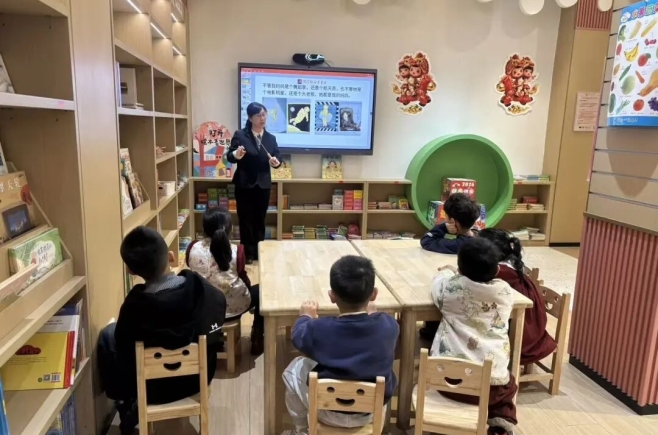 晋江市新华书店三月回顾丨3月8日​安海书城·“花语寄情 郁见花开”研学