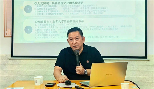 晋江市妇联开展“书香润初心 同心庆七一”书香机关创建暨工会活动